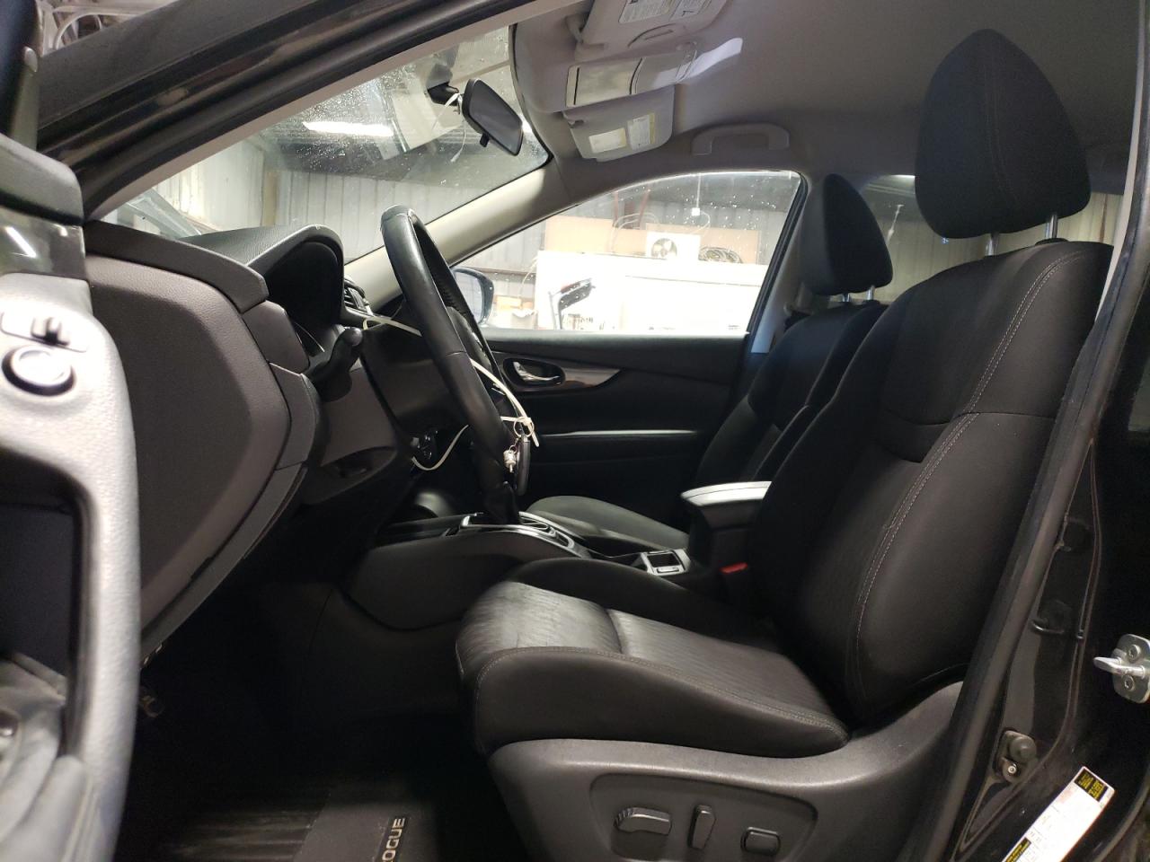KNMAT2MV2HP540756 NISSAN ROGUE 2017