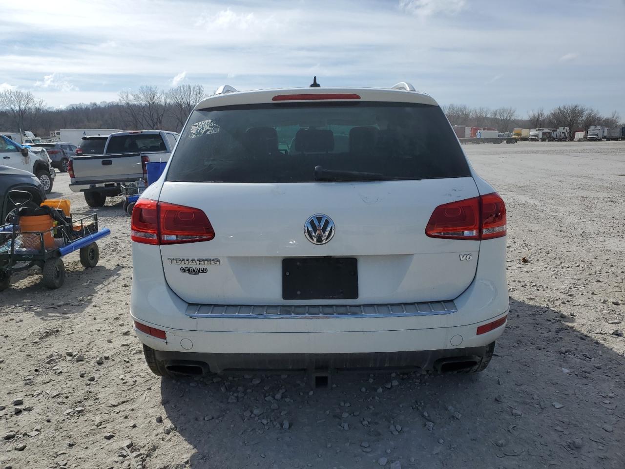 2014 Volkswagen Touareg V6 vin: WVGEF9BP8ED007339