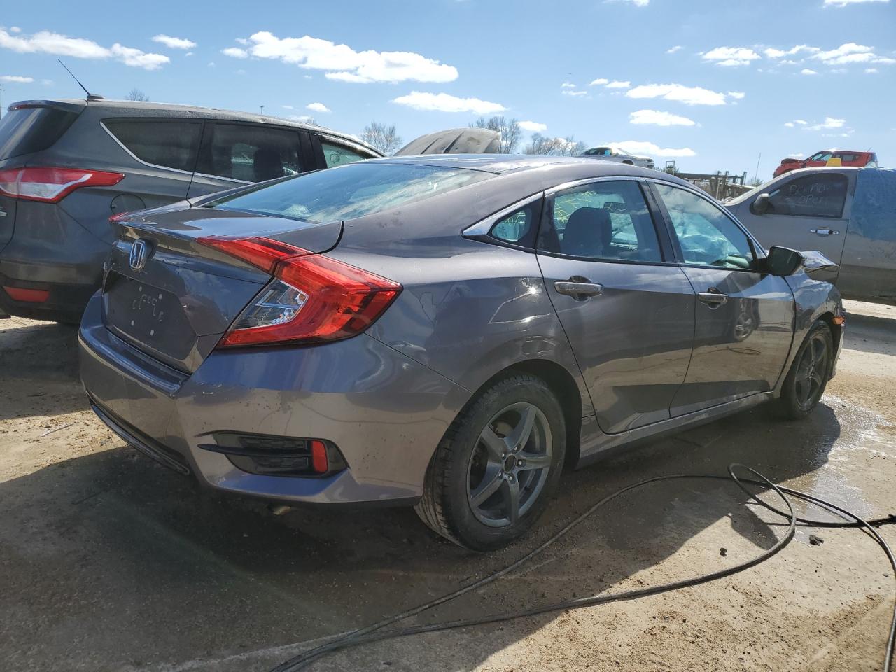 2018 Honda Civic Lx vin: 19XFC2F5XJE037467