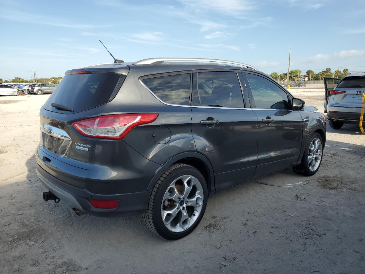 1FMCU0J94GUC12378 FORD ESCAPE 2016
