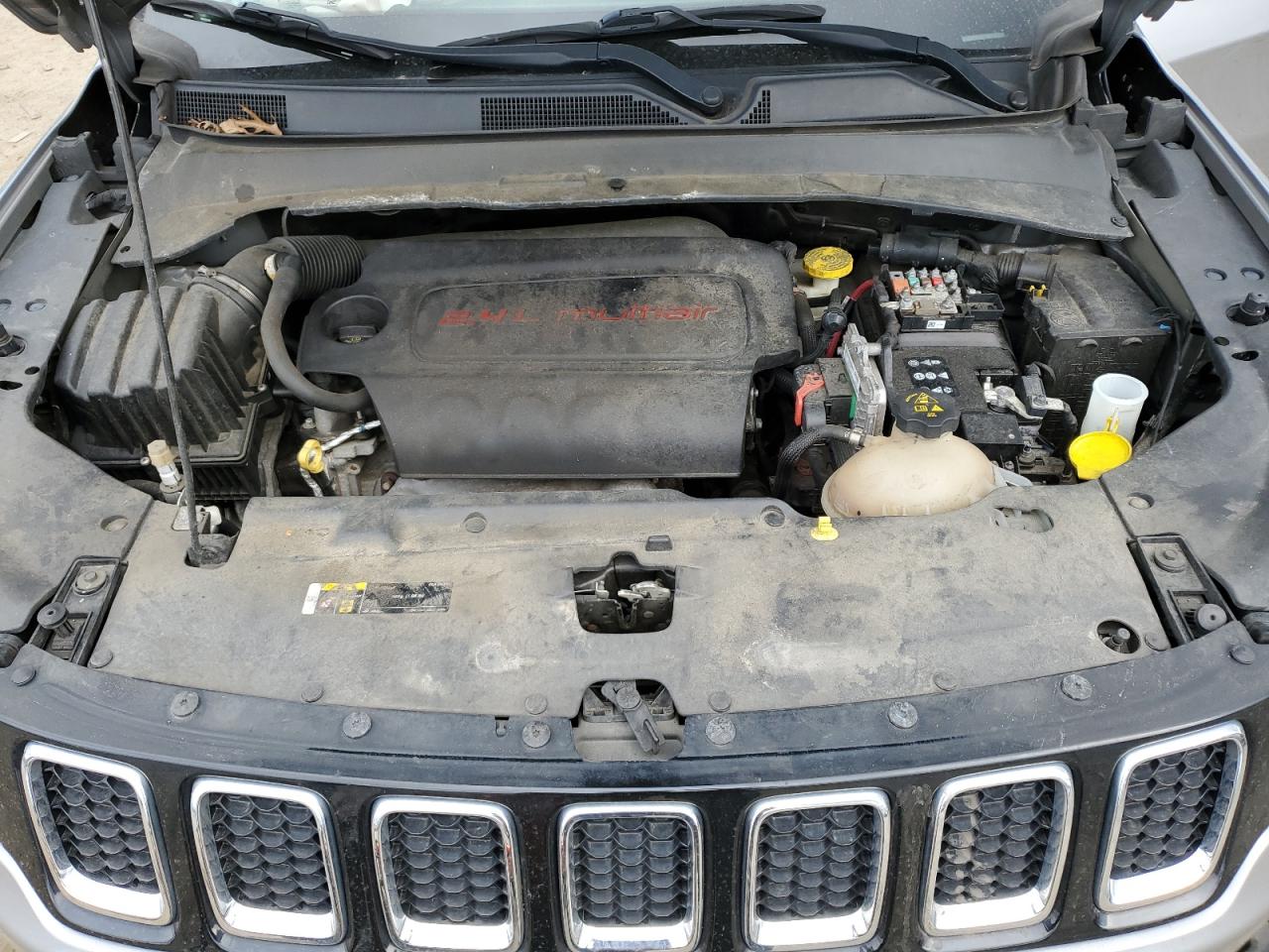 3C4NJDBB6JT112525 2018 Jeep Compass Latitude