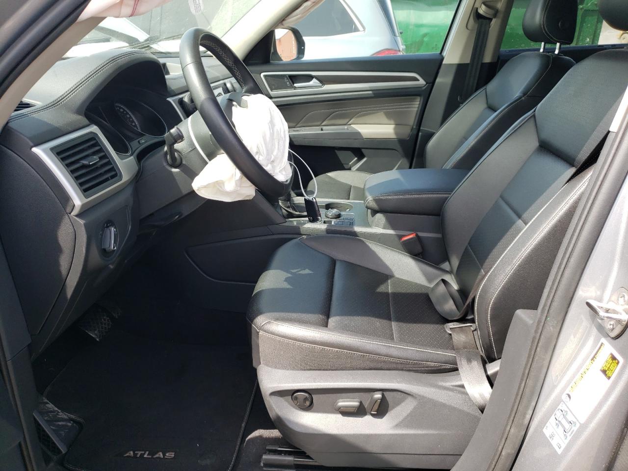 1V2HR2CA4MC580512 2021 Volkswagen Atlas Se