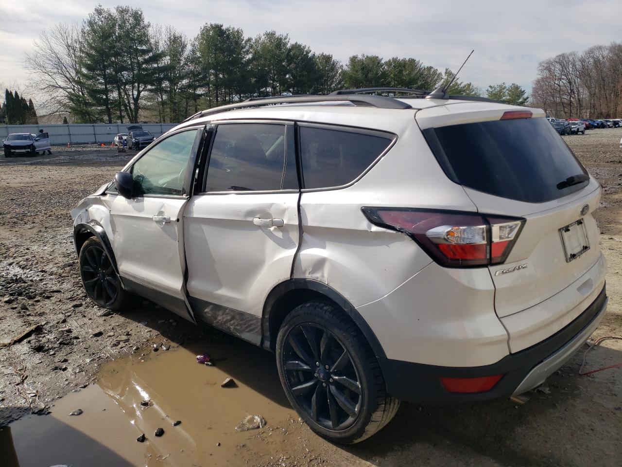 1FMCU9GD9JUC25070 2018 Ford Escape Se