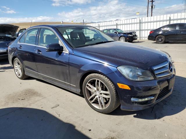 VIN WDDGF8AB3DG072972 2013 Mercedes-Benz C-Class, 3... no.4