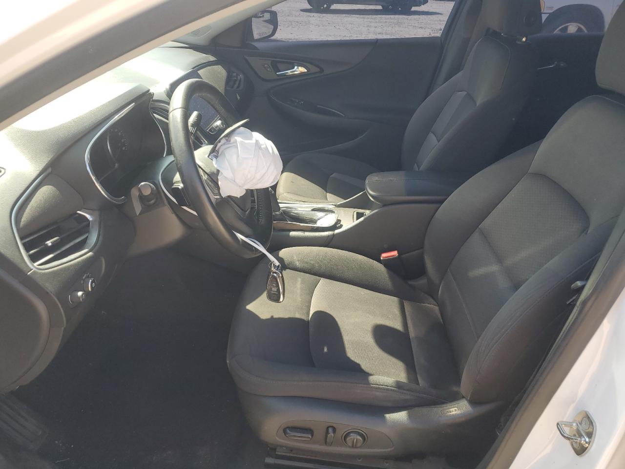 1G1ZD5ST5JF146532 CHEVROLET MALIBU 2018