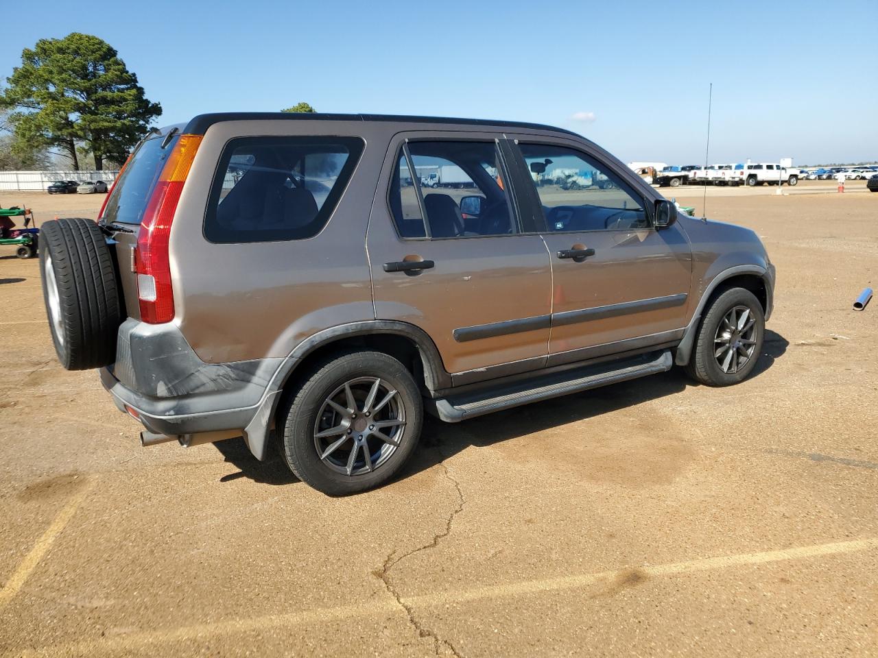 JHLRD68454C021570 2004 Honda Cr-V Lx