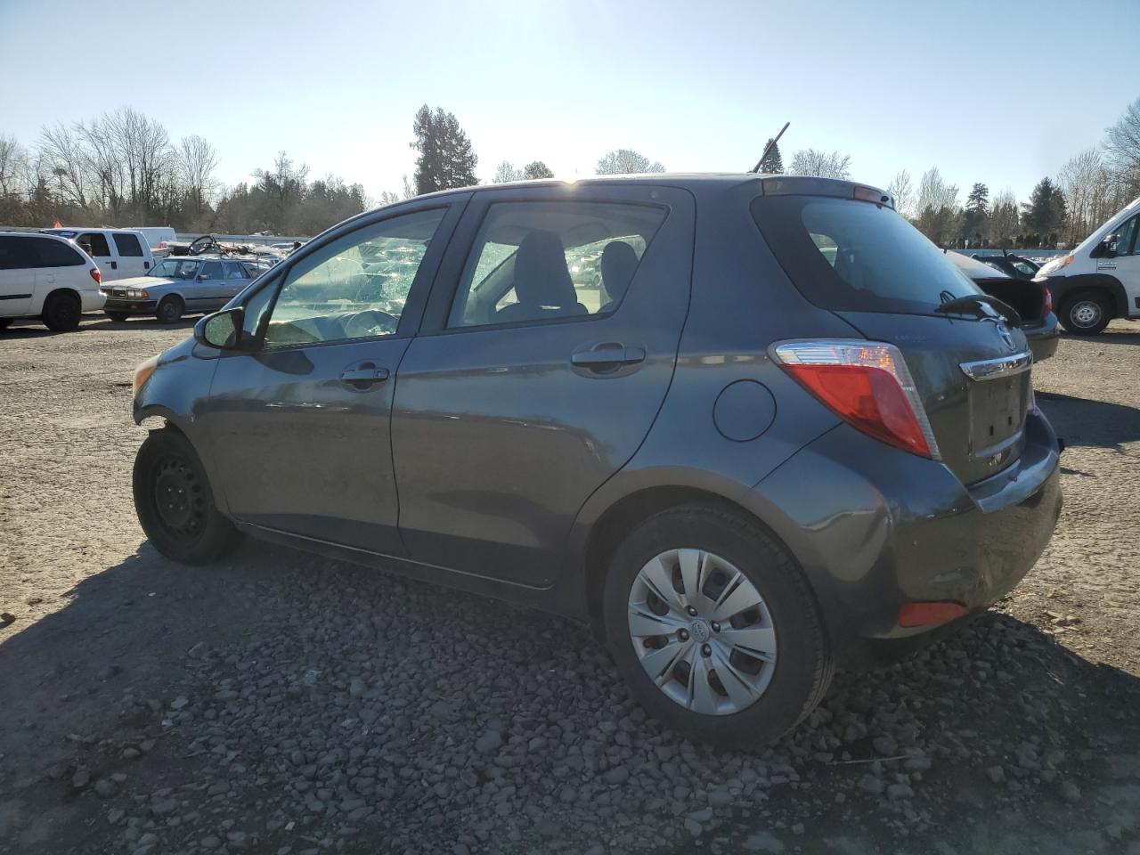 JTDKTUD32CD521231 2012 Toyota Yaris