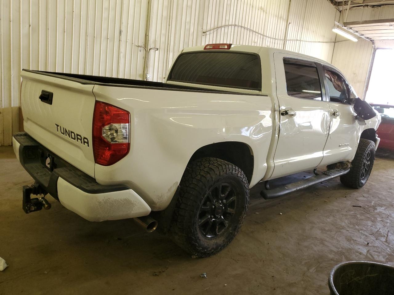 5TFEW5F12HX214573 TOYOTA TUNDRA 2017