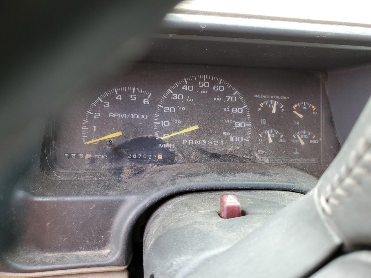 3GKFK16R2WG510424 1998 GMC Suburban K1500