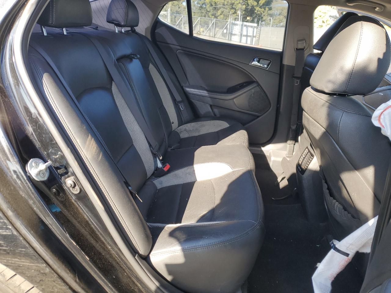 5XXGR4A62CG023359 2012 Kia Optima Sx