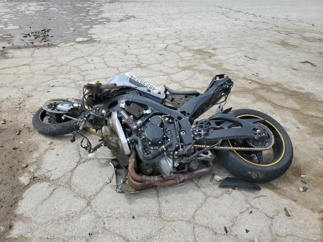 2022 SUZUKI GSX-R750 JS1GR7MA8N7100677