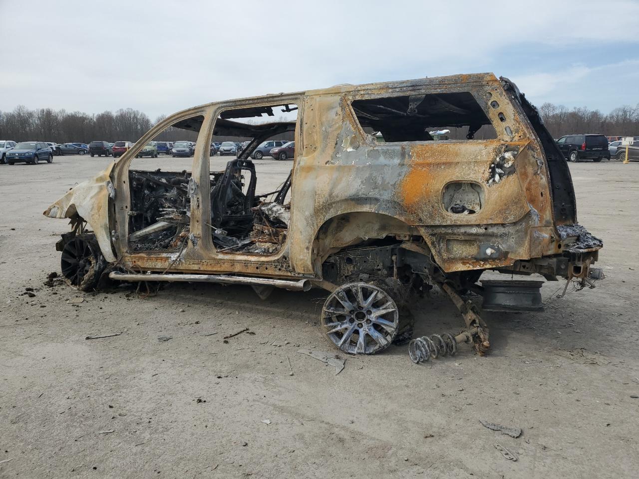 1GNSKDKD4PR313463 CHEVROLET SUBURBAN 2023