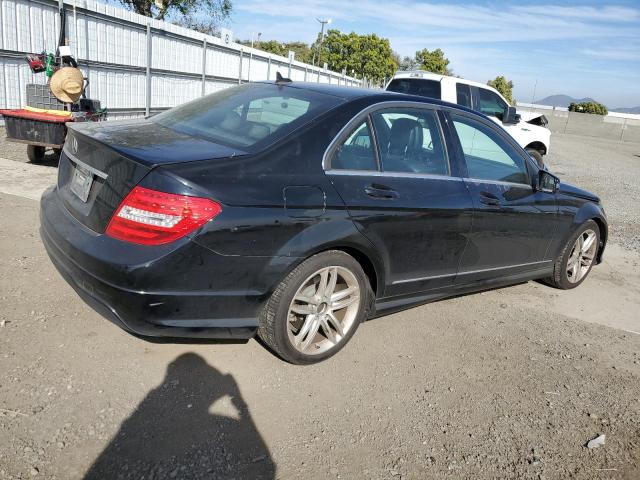 VIN WDDGF4HB1DA796936 2013 Mercedes-Benz C-Class, 250 no.3