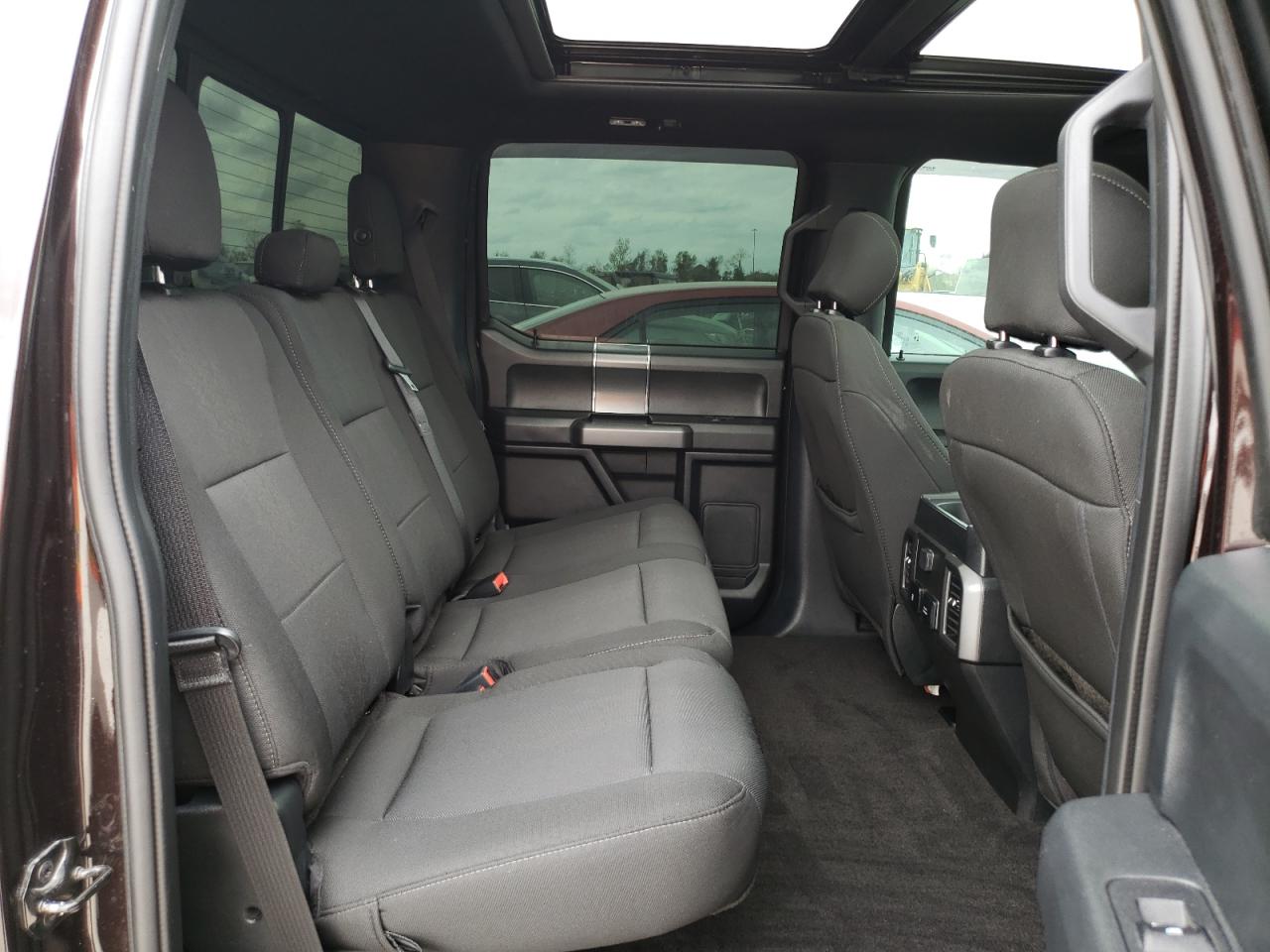 VIN: 1FTEW1C53KFD27042 2019 FORD F-150