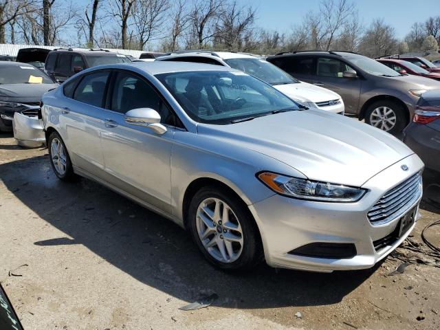 VIN 3FA6P0H7XGR380892 2016 Ford Fusion, SE no.4