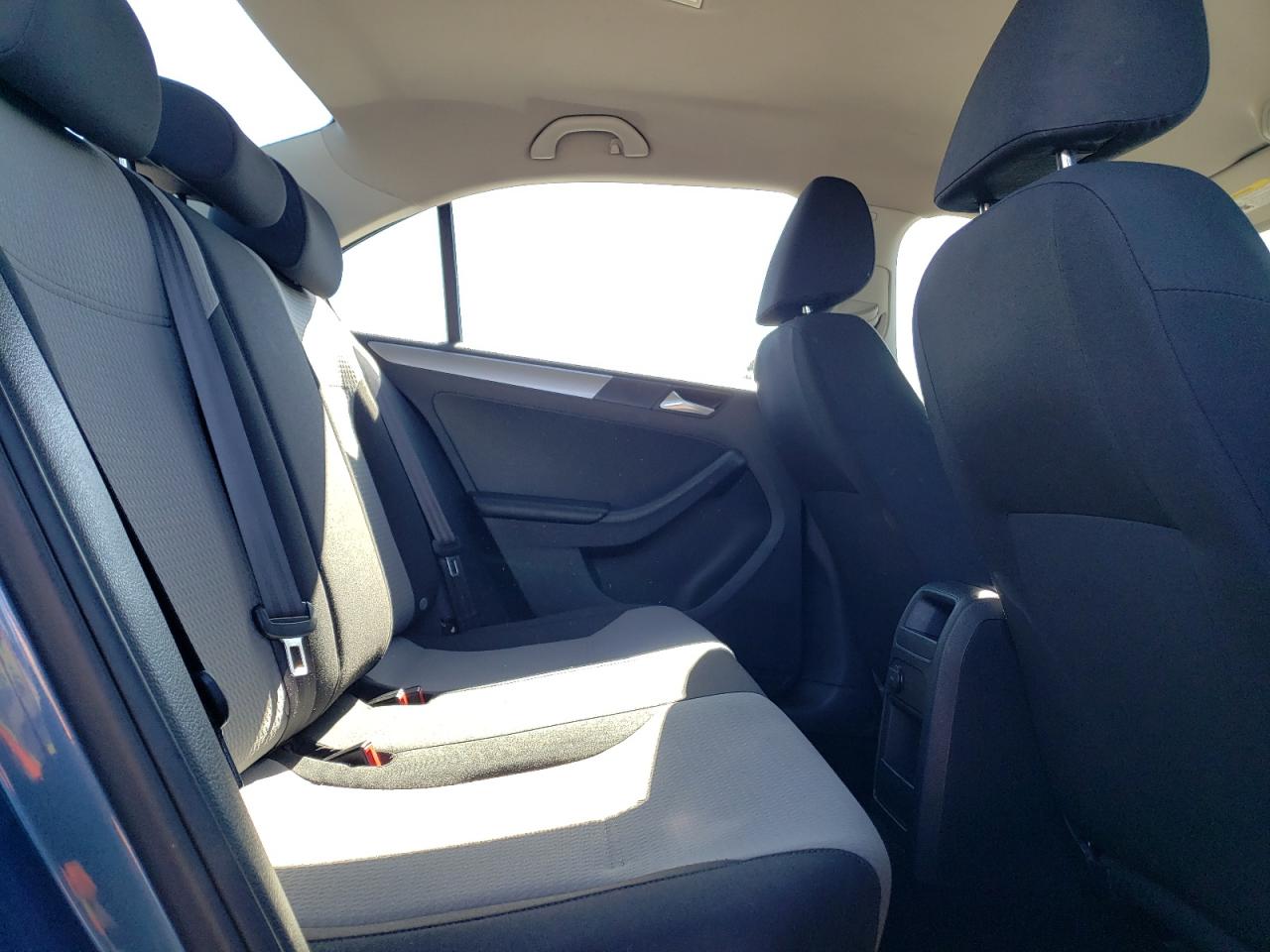 3VW2B7AJ9HM263273 2017 Volkswagen Jetta S