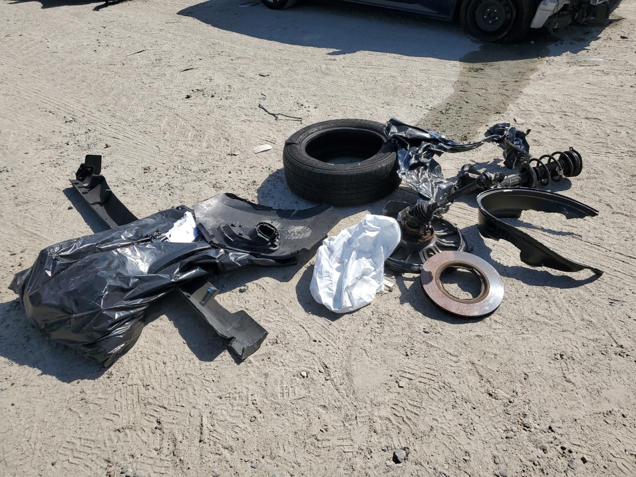 1C4PJLLB8LD522057 2020 Jeep Cherokee Latitude Plus