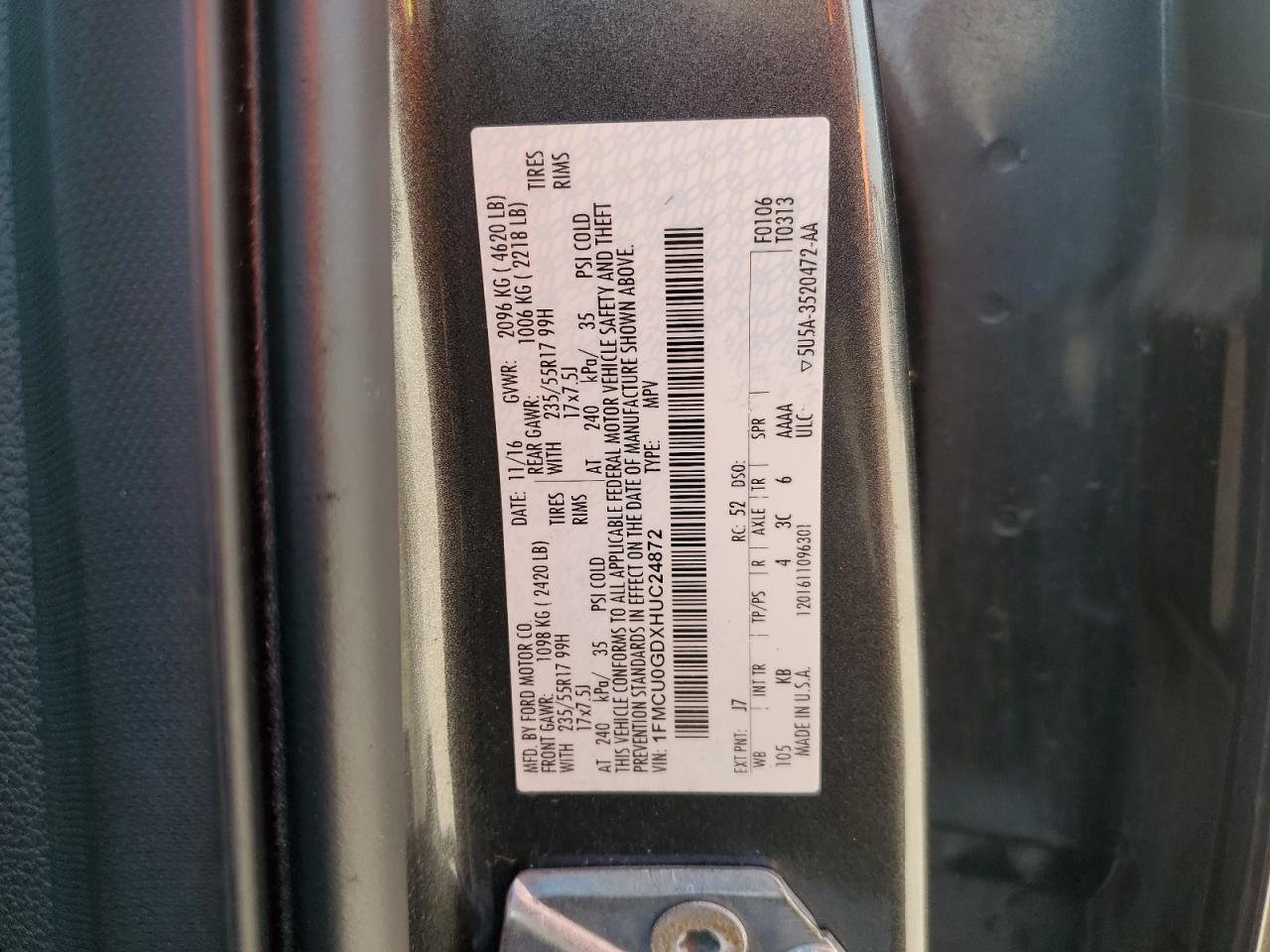 1FMCU0GDXHUC24872 2017 Ford Escape Se