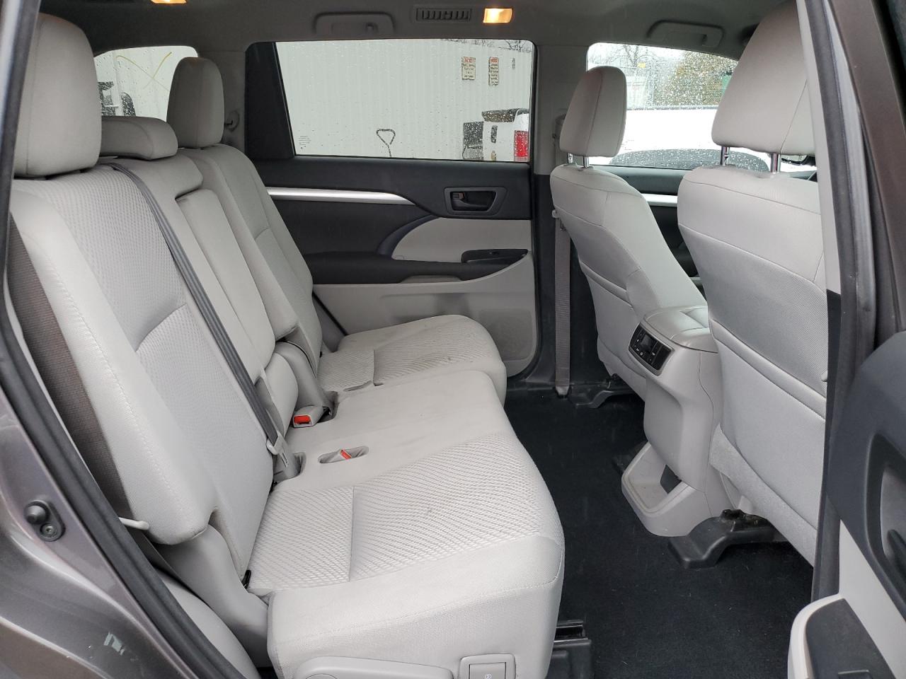 5TDBZRFH0JS883497 TOYOTA HIGHLANDER 2018