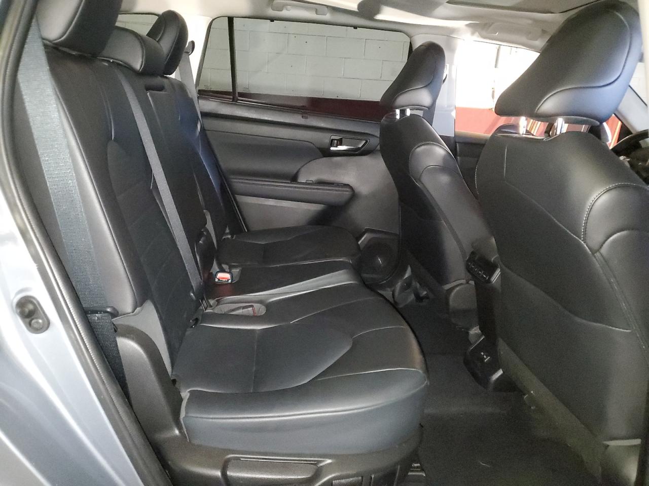 5TDHZRBH5NS230458 TOYOTA HIGHLANDER 2022