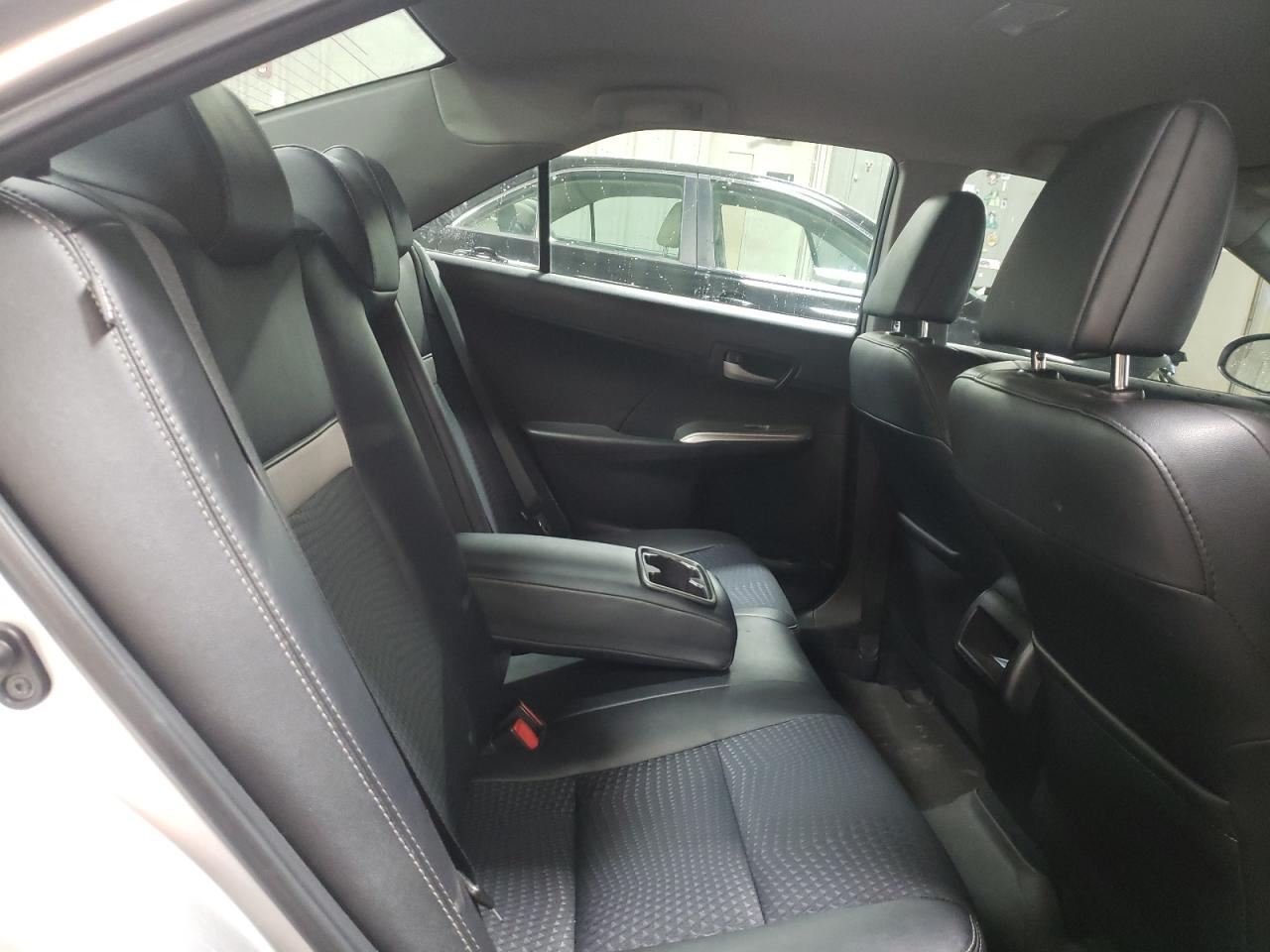 2C3CCABG8KH697778 2019 Chrysler 300 300S