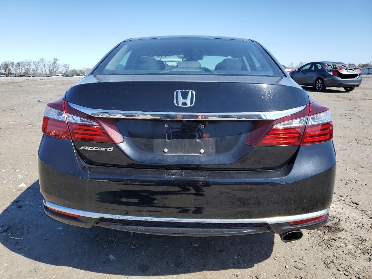 1HGCR2F43GA121524 HONDA ACCORD 2016