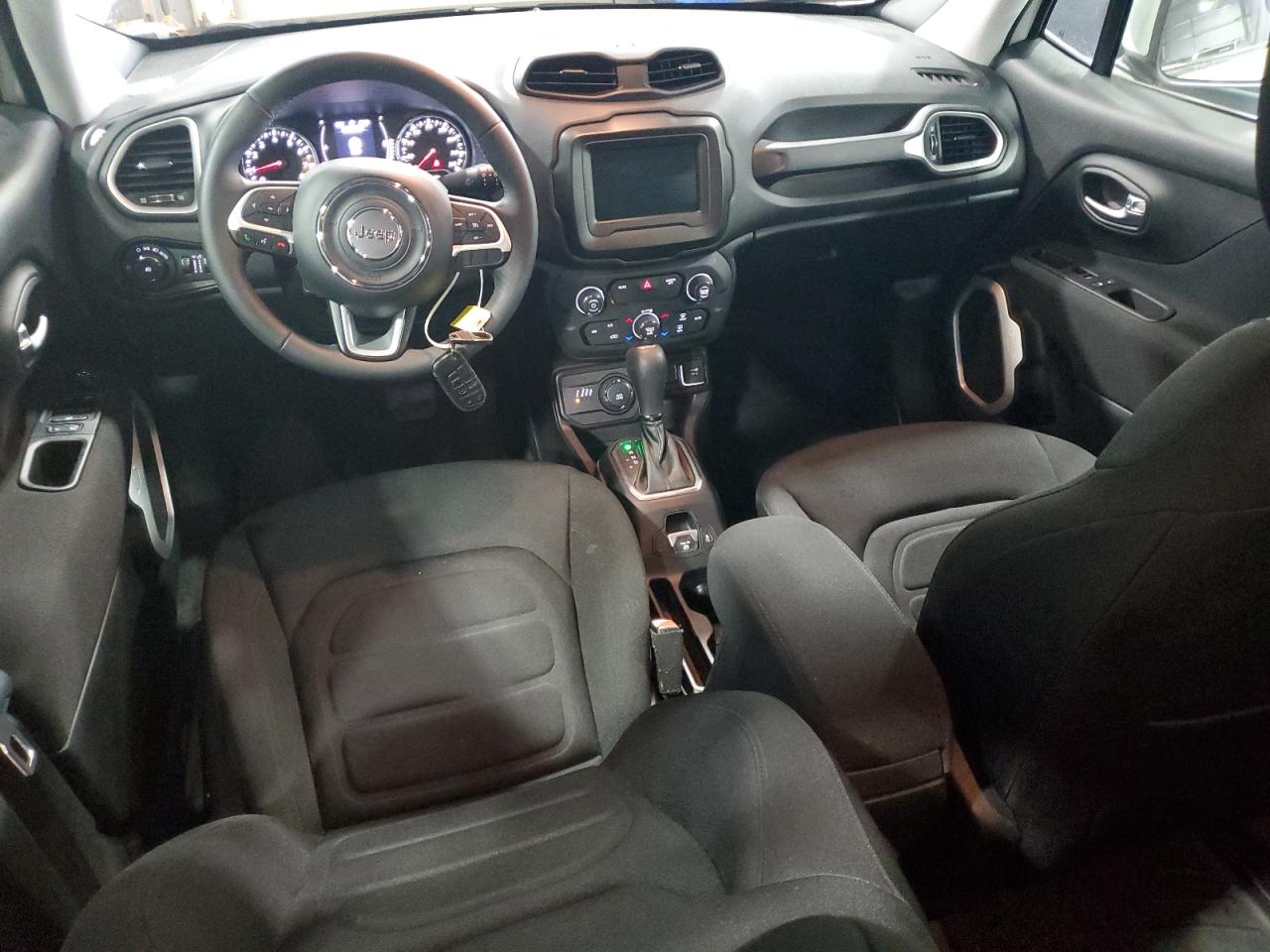 2020 Jeep Renegade Latitude vin: ZACNJBBB4LPL78315