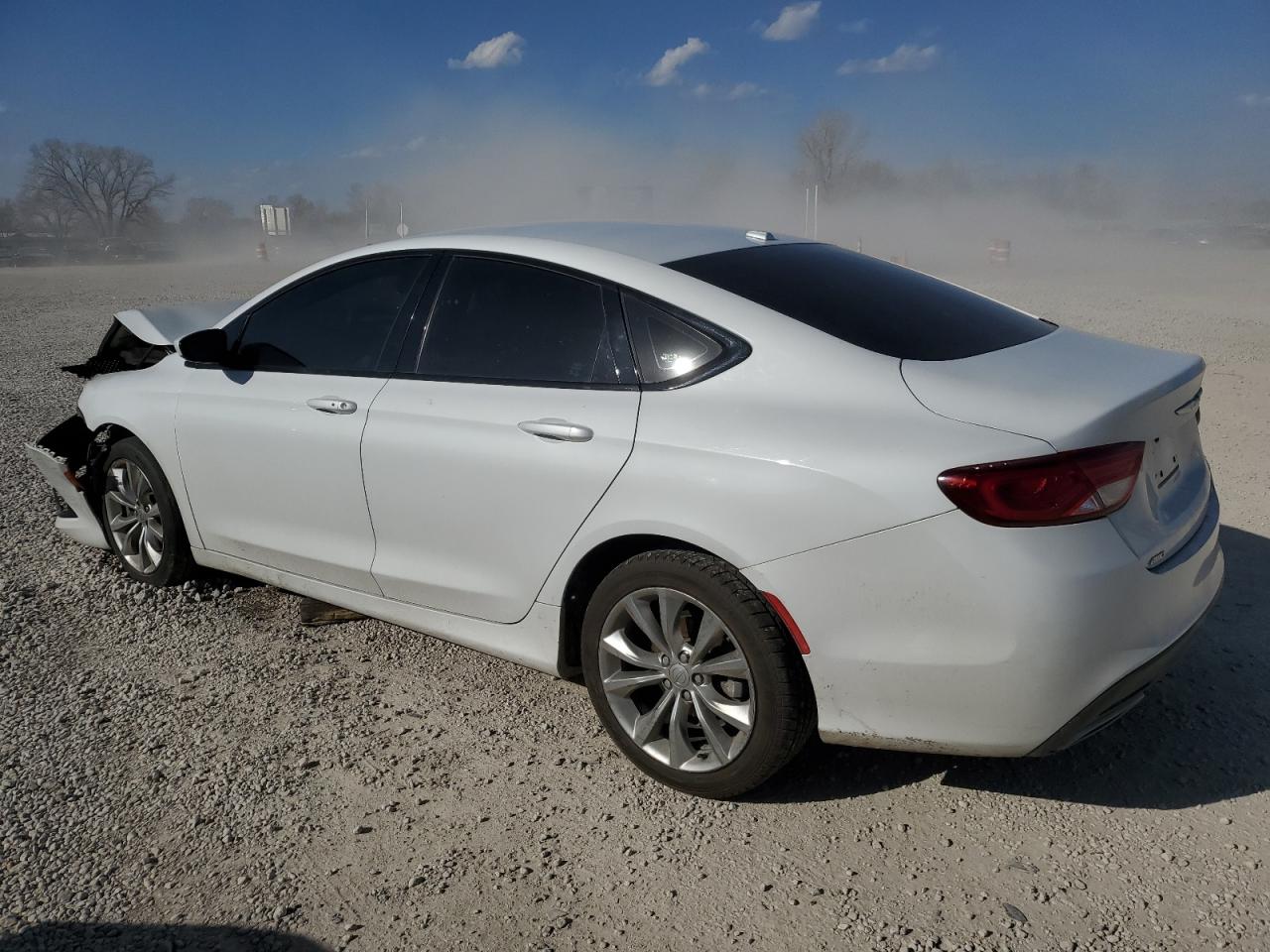 2015 Chrysler 200 S vin: 1C3CCCDG1FN690905