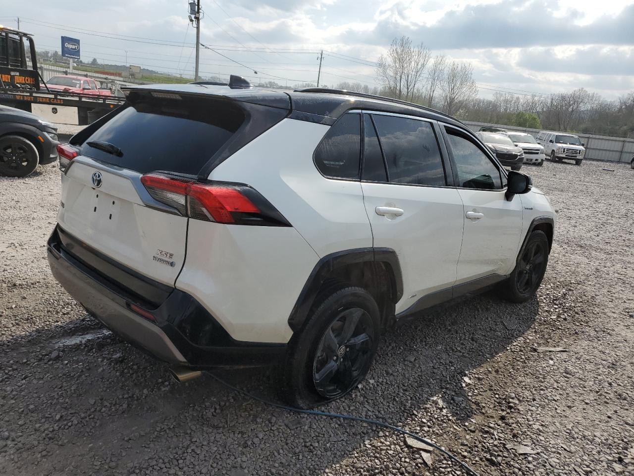 TOYOTA RAV4 XSE -
