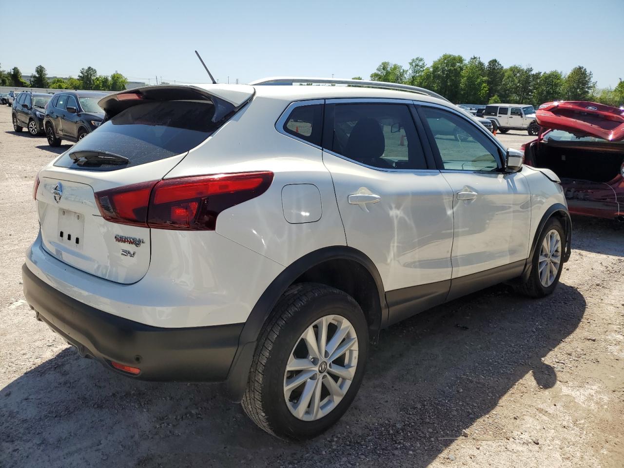 JN1BJ1CP2KW227827 NISSAN ROGUE 2019