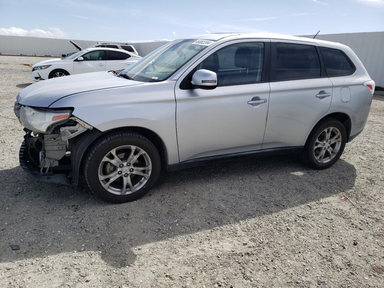  Salvage Mitsubishi Outlander