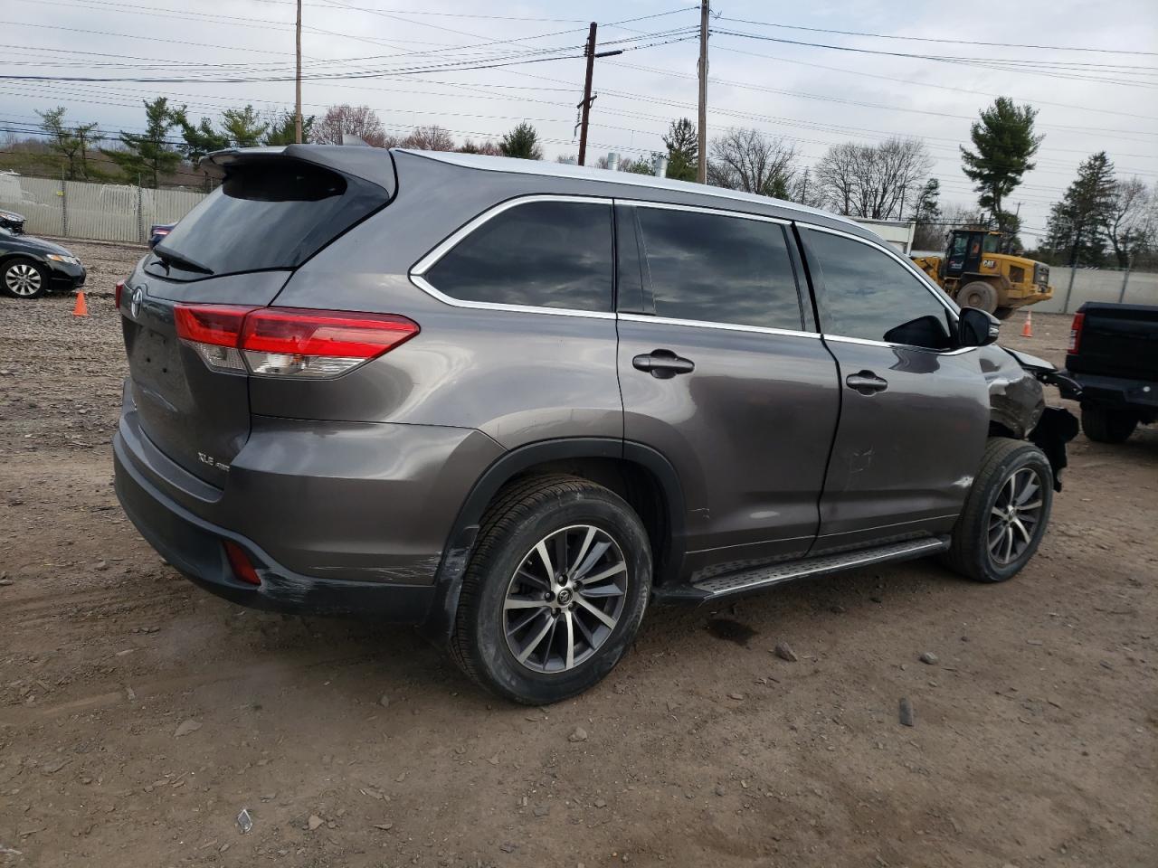 5TDJZRFH7HS454914 TOYOTA HIGHLANDER 2017