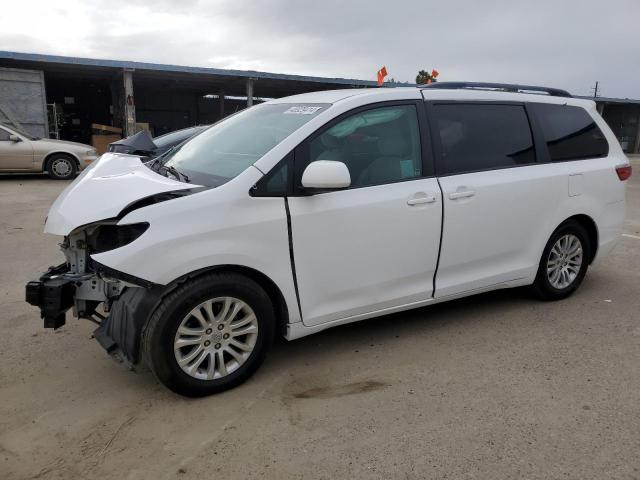Lot #2535425842 2016 TOYOTA SIENNA LE salvage car