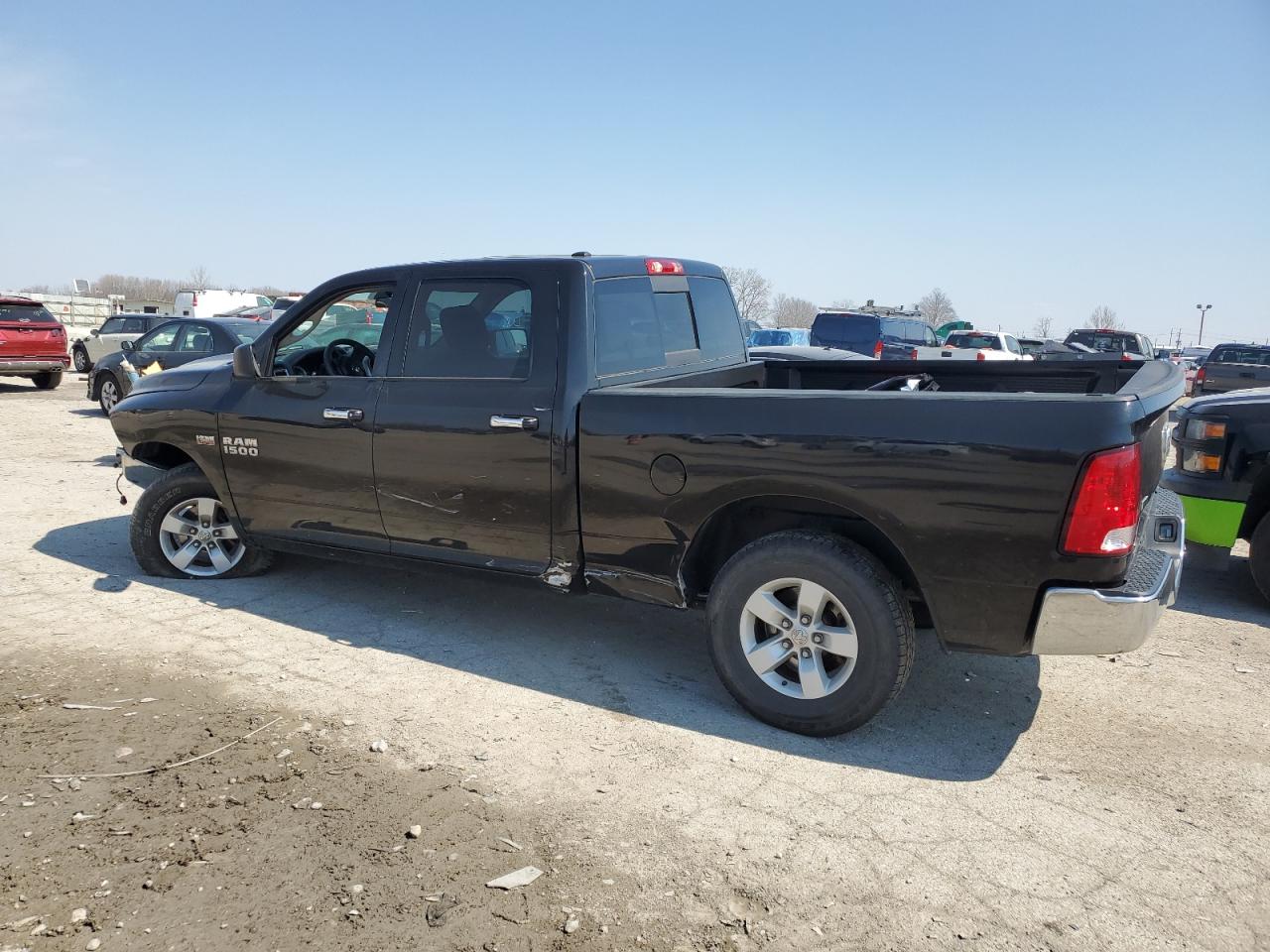 1C6RR7TT3JS144392 2018 Ram 1500 Slt