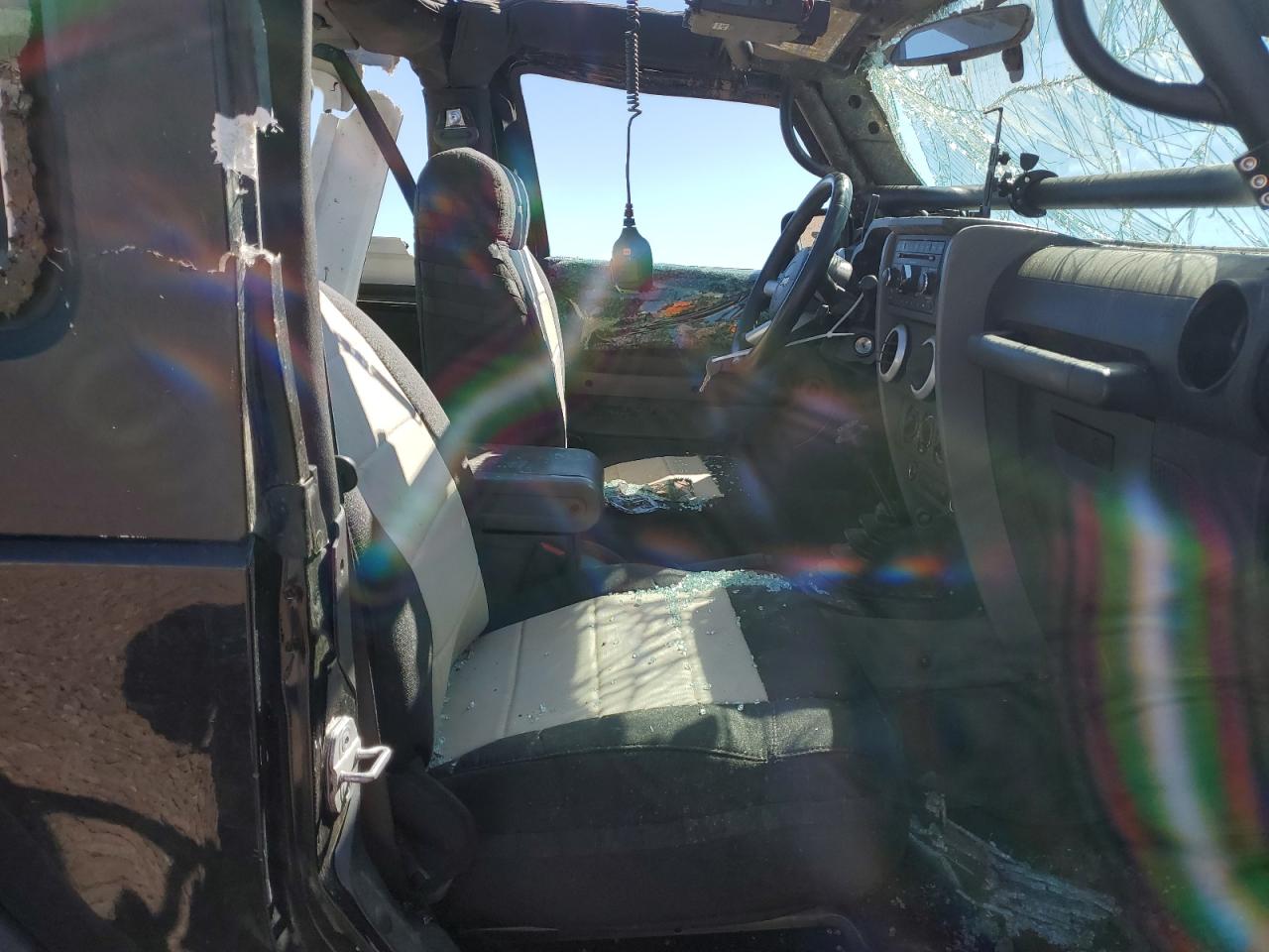 1J4FA54188L567911 2008 Jeep Wrangler Sahara