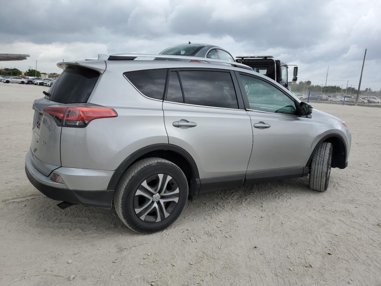 2T3ZFREV7GW296803 TOYOTA RAV4 2016