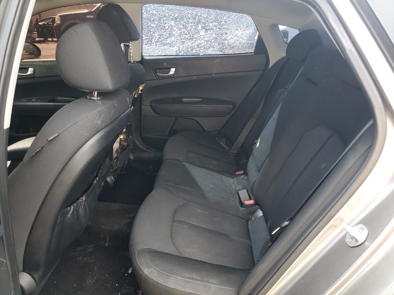 5XXGT4L39JG198466 2018 Kia Optima Lx