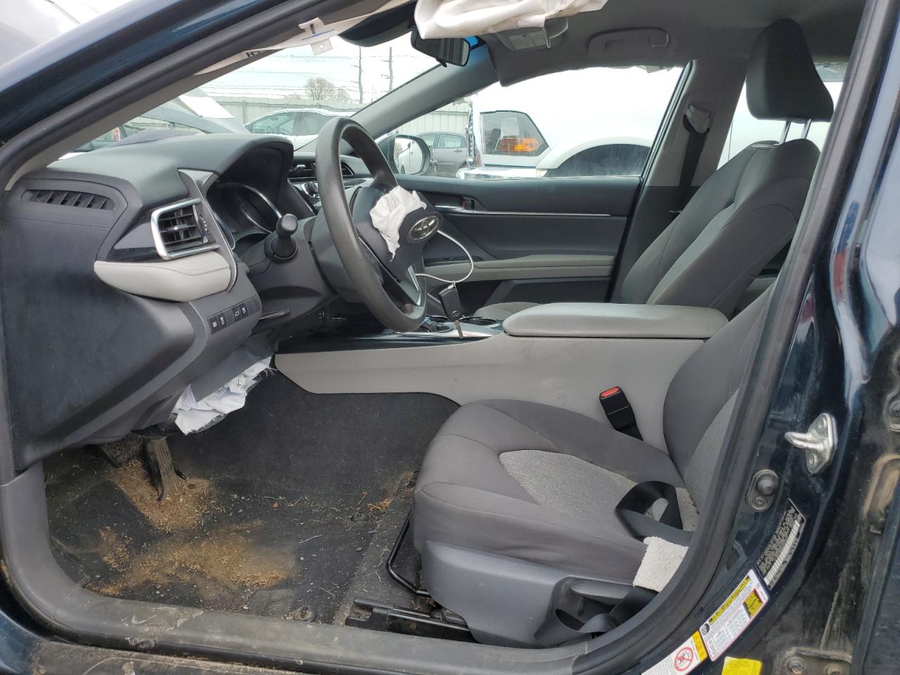 4T1B11HK6JU552481 TOYOTA CAMRY 2018