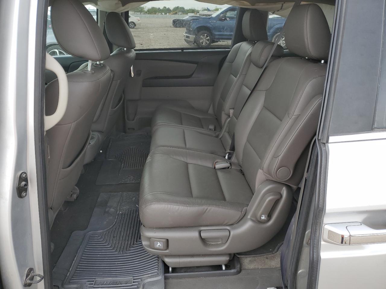 5FNRL5H67FB014654 2015 Honda Odyssey Exl