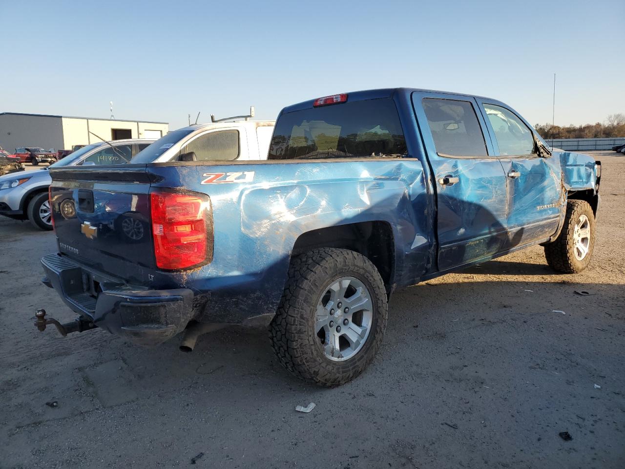 2017 Chevrolet Silverado K1500 Lt vin: 3GCUKREC9HG285145