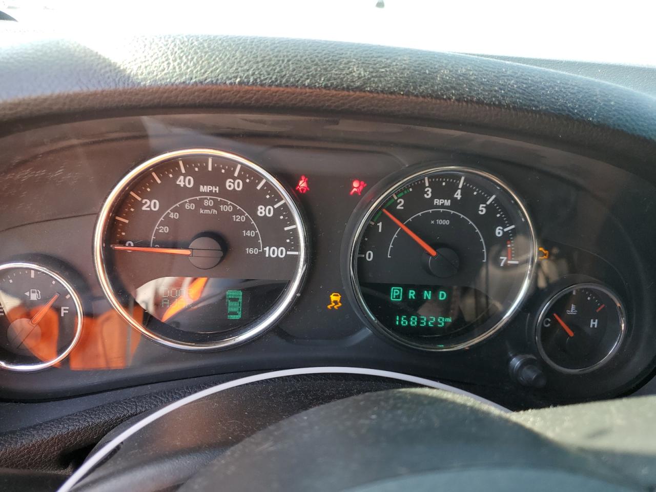 1C4BJWDG0FL541606 2015 Jeep Wrangler Unlimited Sport