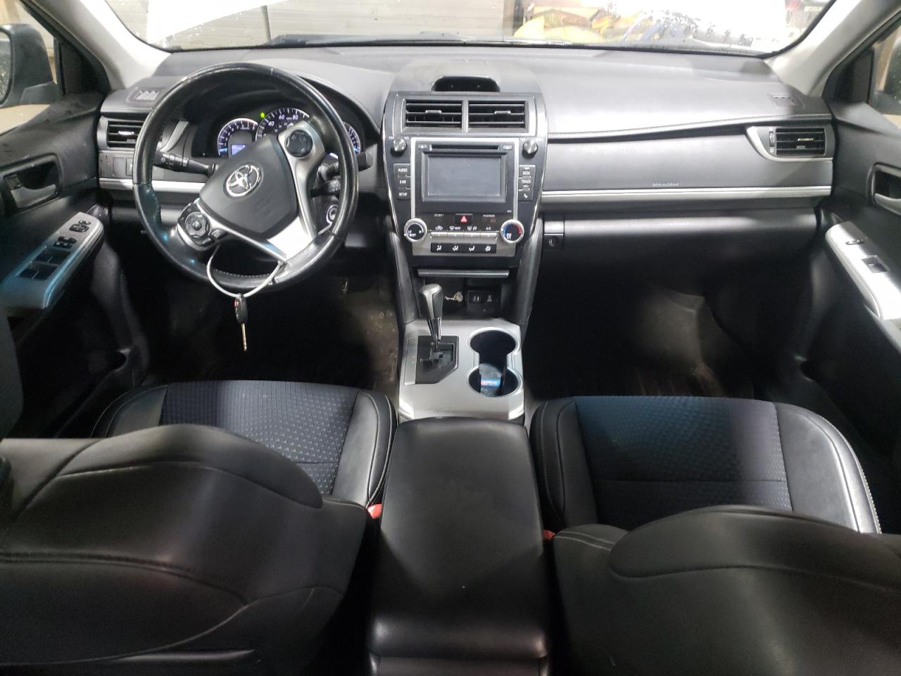 2C3CCABG8KH697778 2019 Chrysler 300 300S