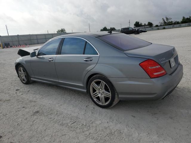 VIN WDDNG7DB8DA526663 2013 Mercedes-Benz S-Class, 550 no.2