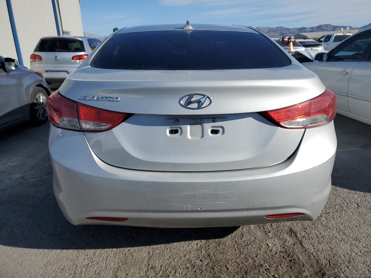 KMHDH4AE9DU946300 2013 Hyundai Elantra Gls