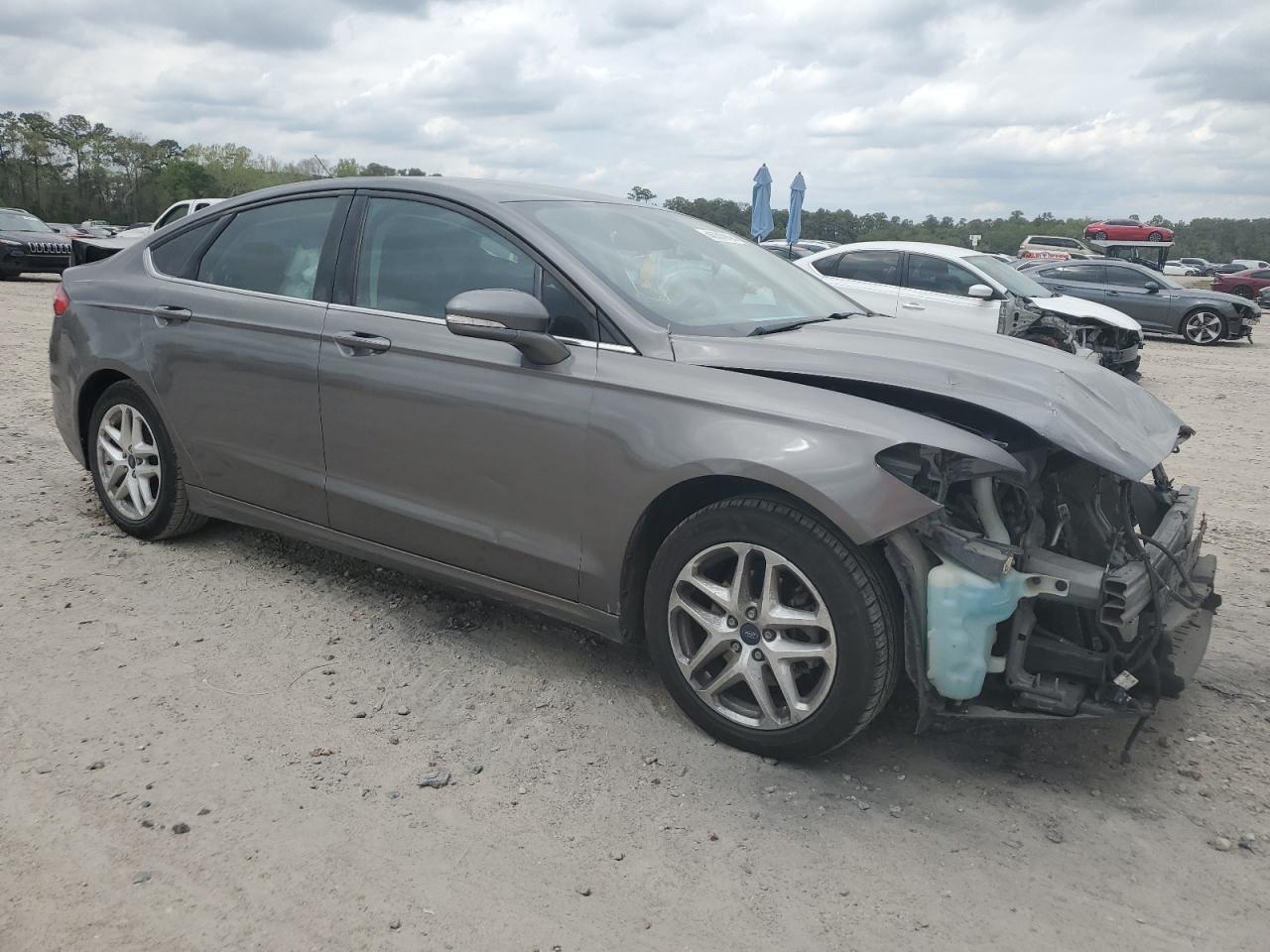 1FA6P0H70E5389438 2014 Ford Fusion Se