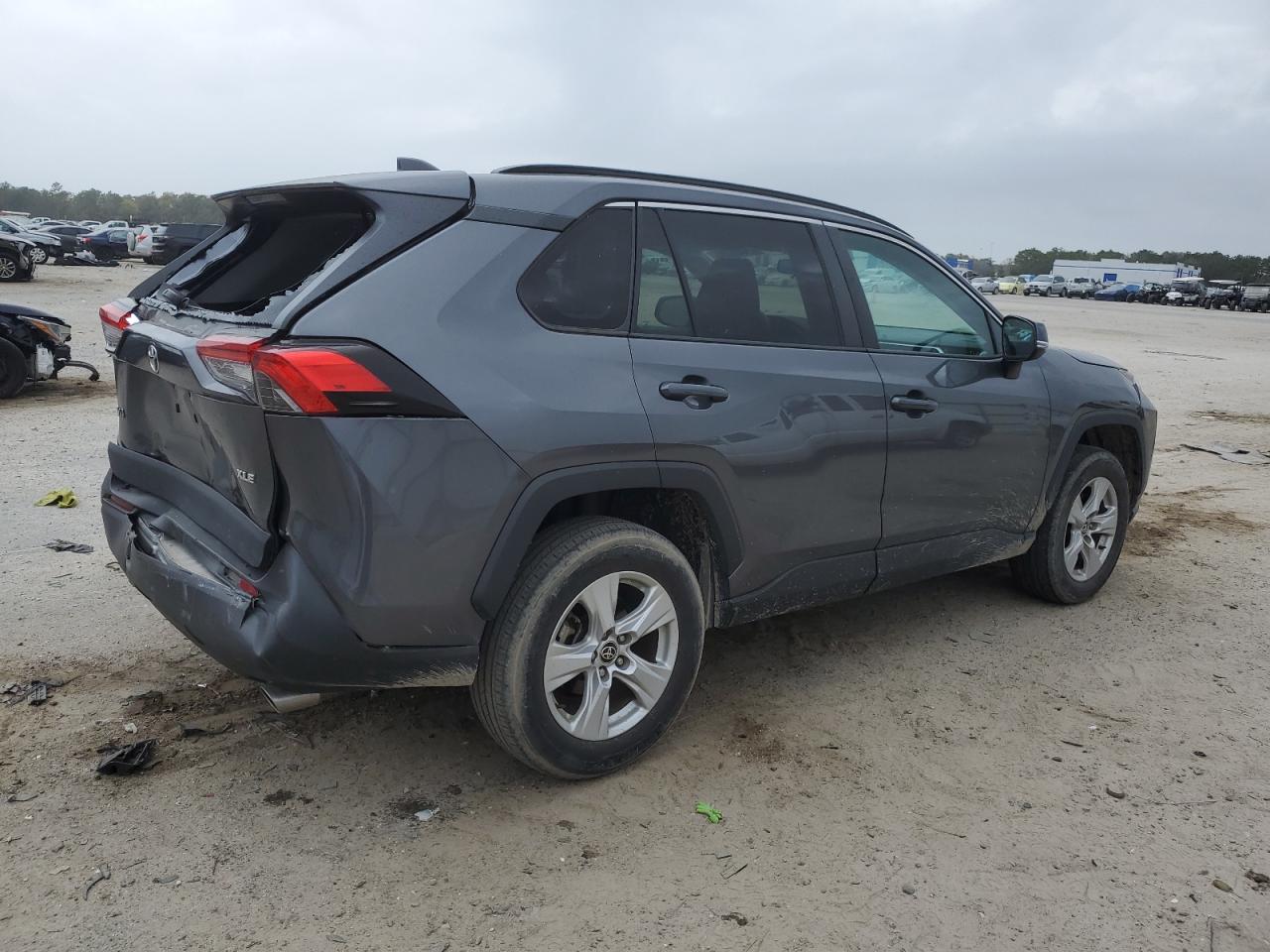2T3W1RFV0MC139966 TOYOTA RAV4 2021