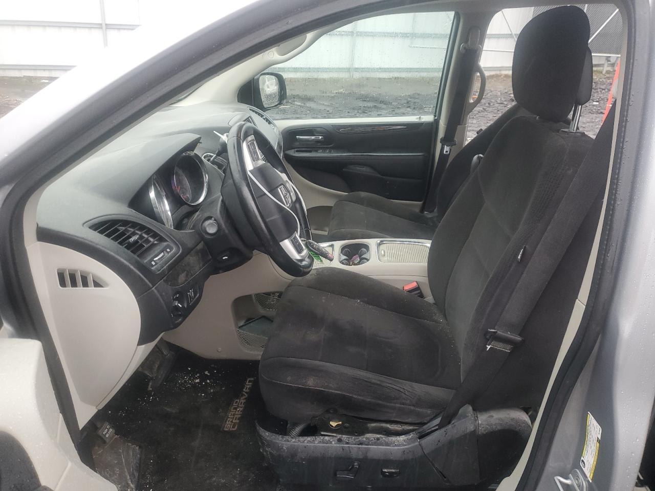 2C4RDGCG0DR739023 2013 Dodge Grand Caravan Sxt