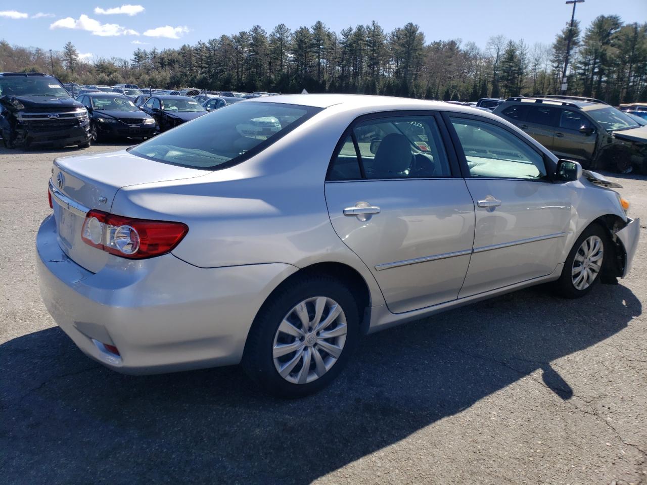 2T1BU4EEXDC088883 2013 Toyota Corolla Base