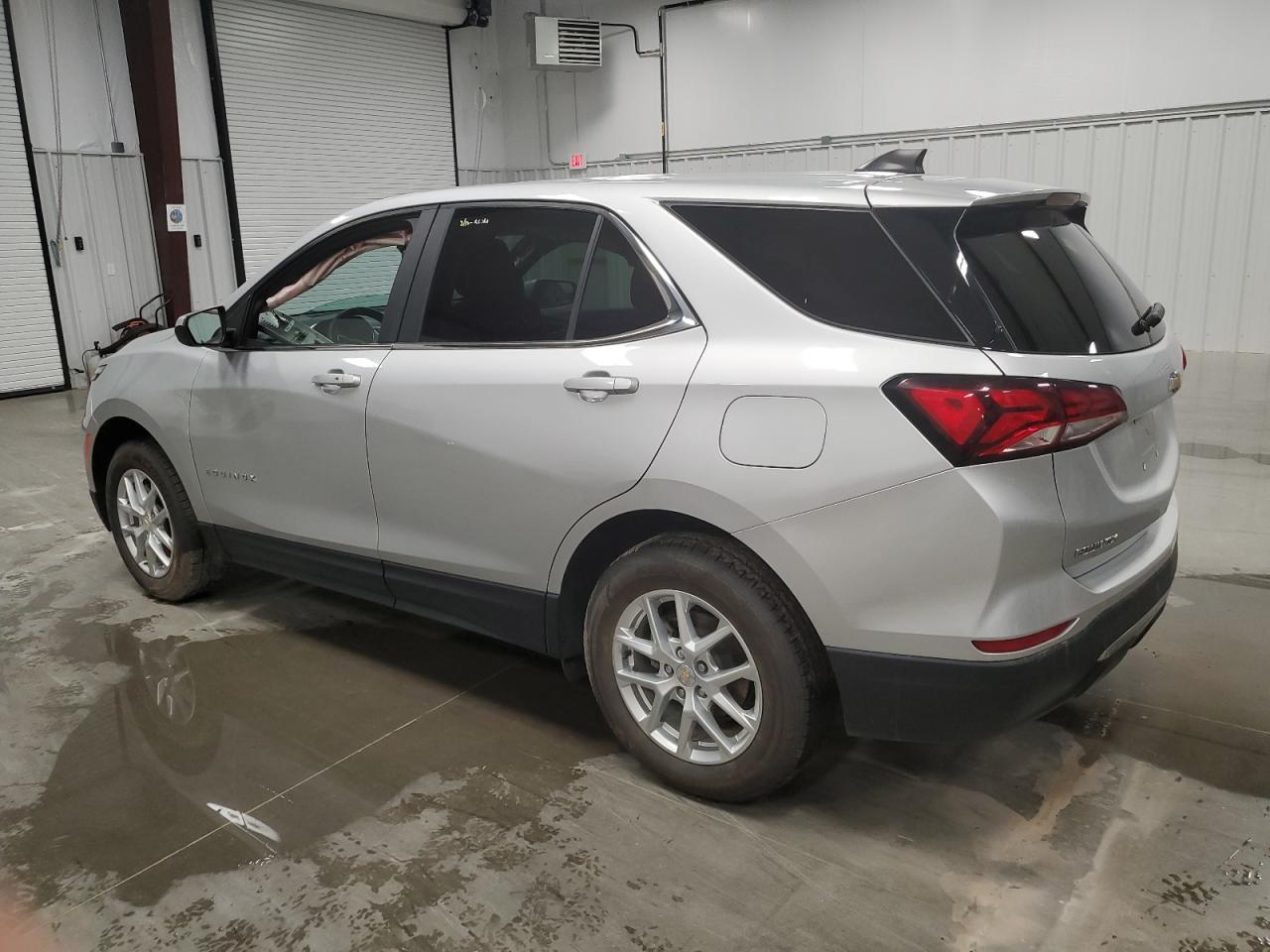 3GNAXUEV5NL207240 CHEVROLET EQUINOX 2022