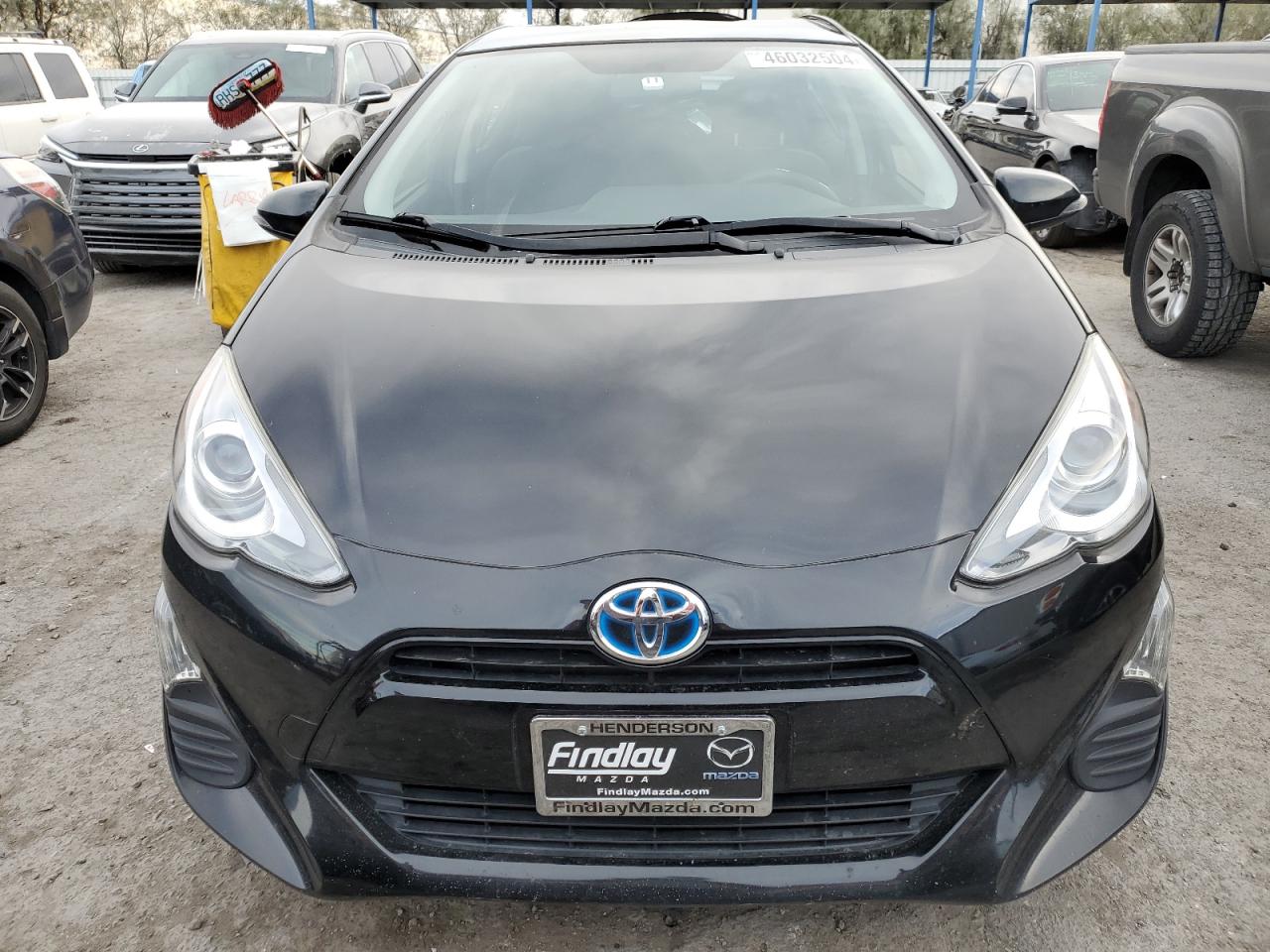 2016 Toyota Prius C vin: JTDKDTB38G1138749